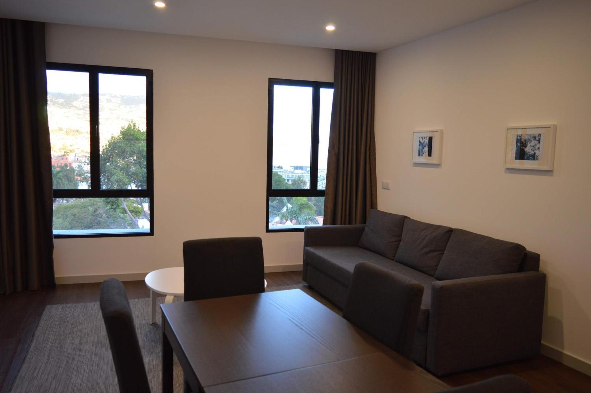 Cba Suites Madeira Фуншал Экстерьер фото